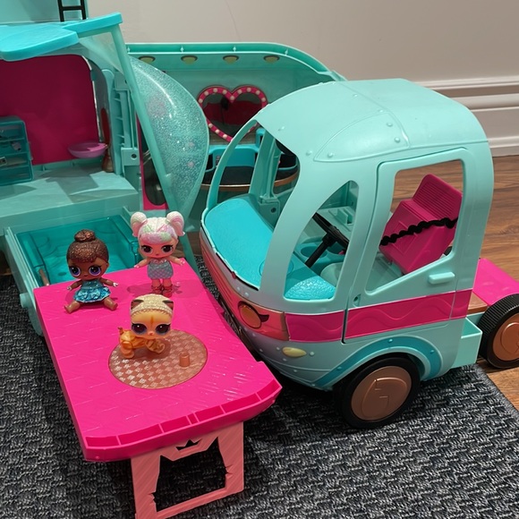 🛑 SOLD!!! LOL Glamper Camper Van Play Set Toy + L.O.L. Dolls - Picture 2 of 10